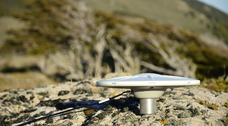 Monitoreo de deformación cortical en la Patagonia con GNSS (Tierra del Fuego).